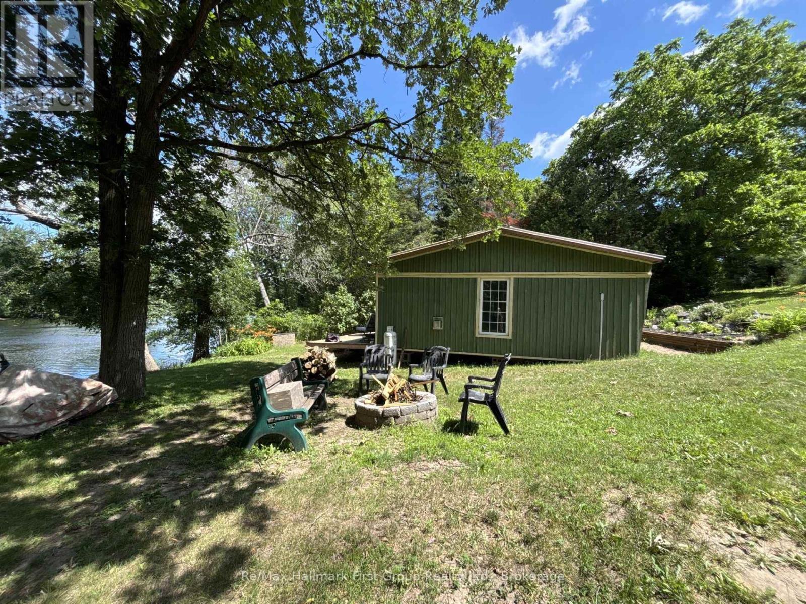 28 BIRCH LANE - 34