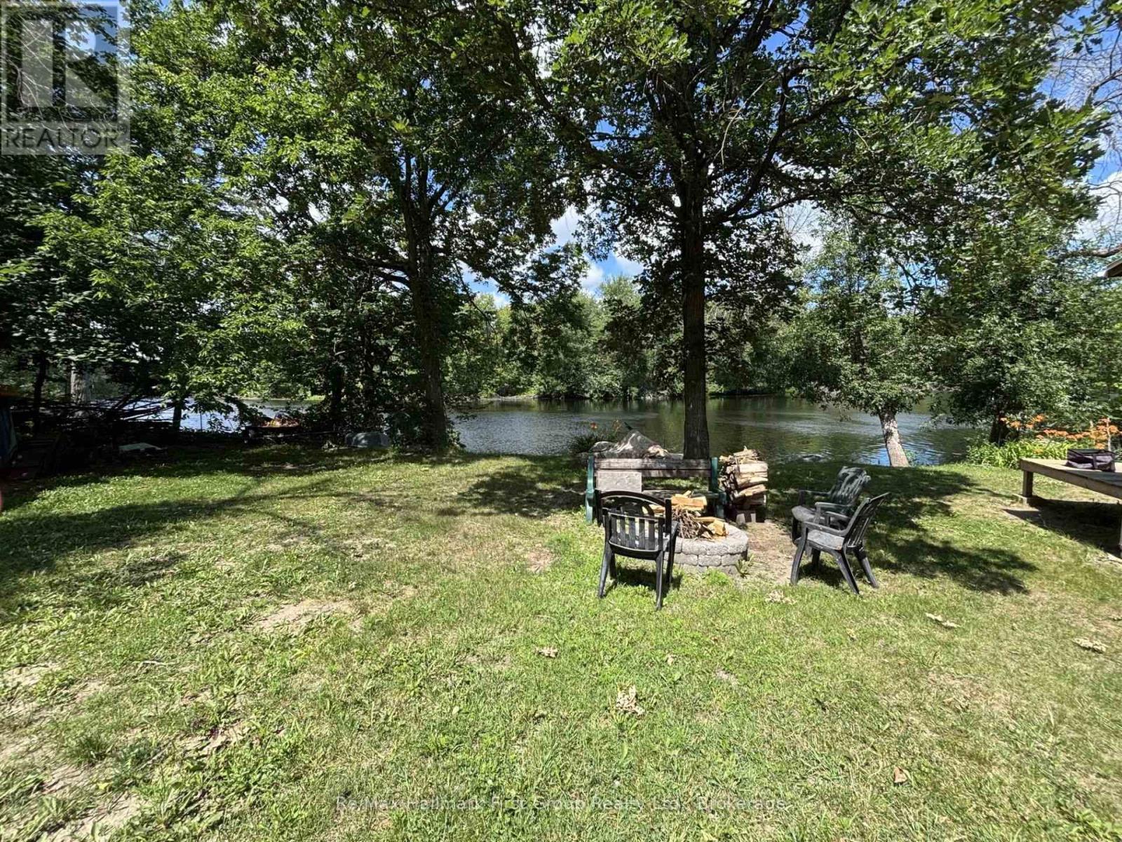 28 BIRCH LANE - 36