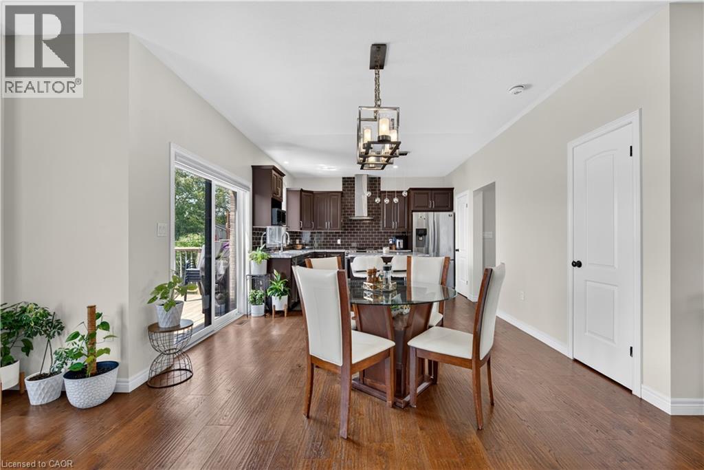 5-bedroom home for sale at 21 MORNING GLORY Drive, Tillsonburg ON · photo 13 of 43