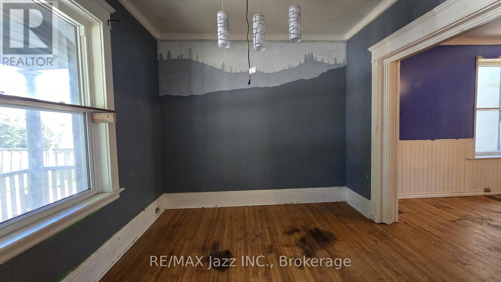 629 BROWN STREET - 5