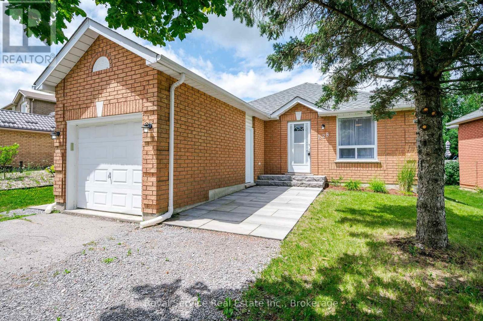 228 TOWERHILL ROAD - 1