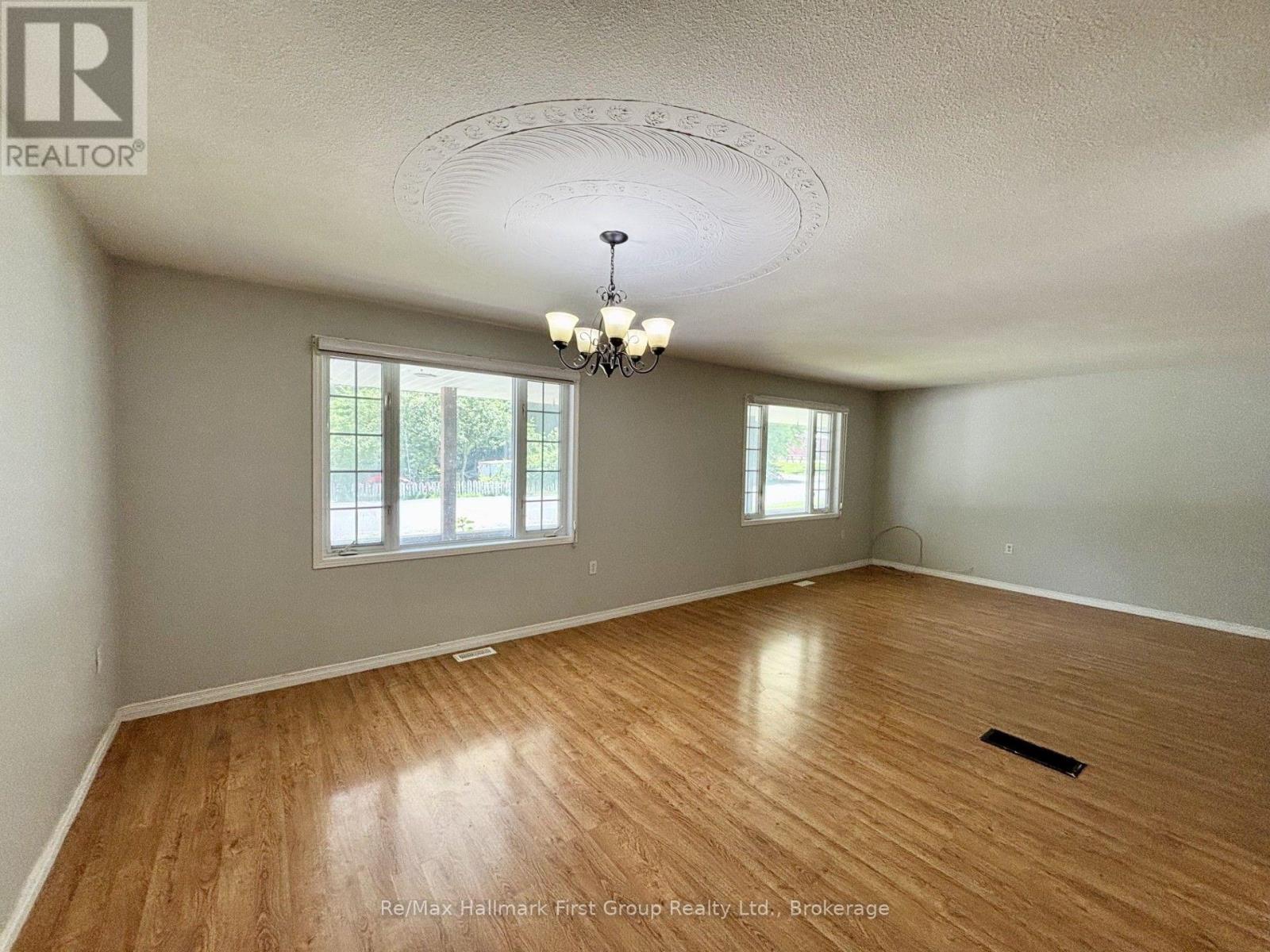 1840 QUEENSBOROUGH ROAD - 11