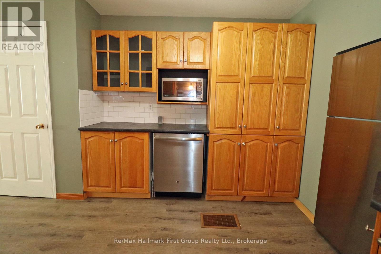 1840 QUEENSBOROUGH ROAD - 15