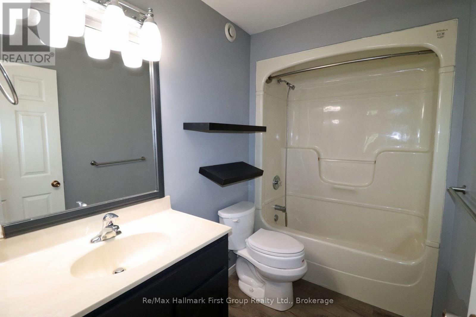 1840 QUEENSBOROUGH ROAD - 23