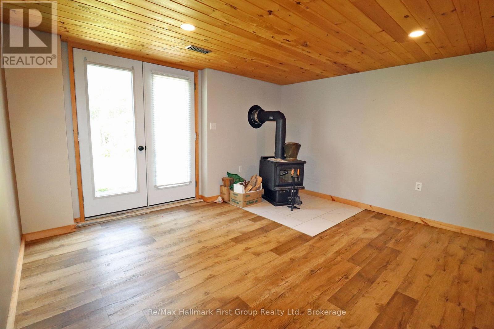 1840 QUEENSBOROUGH ROAD - 30