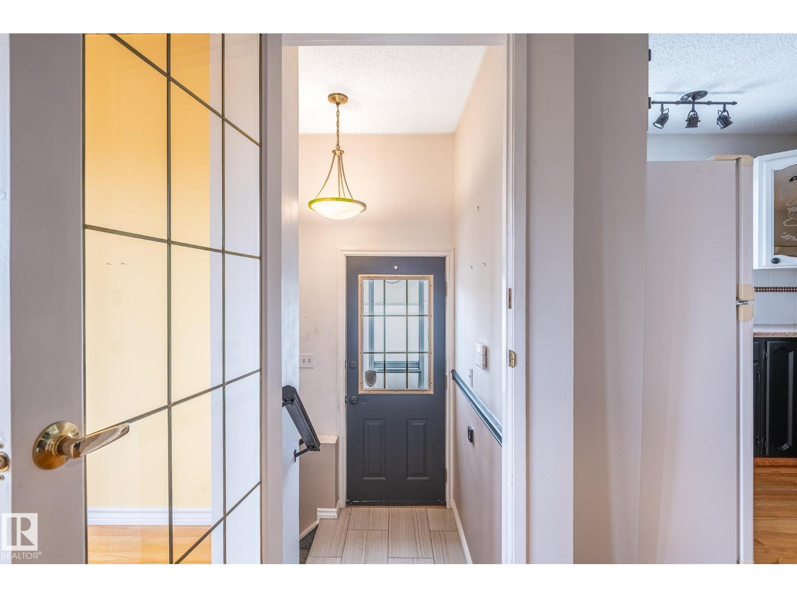 11415 142 AV NW - 29