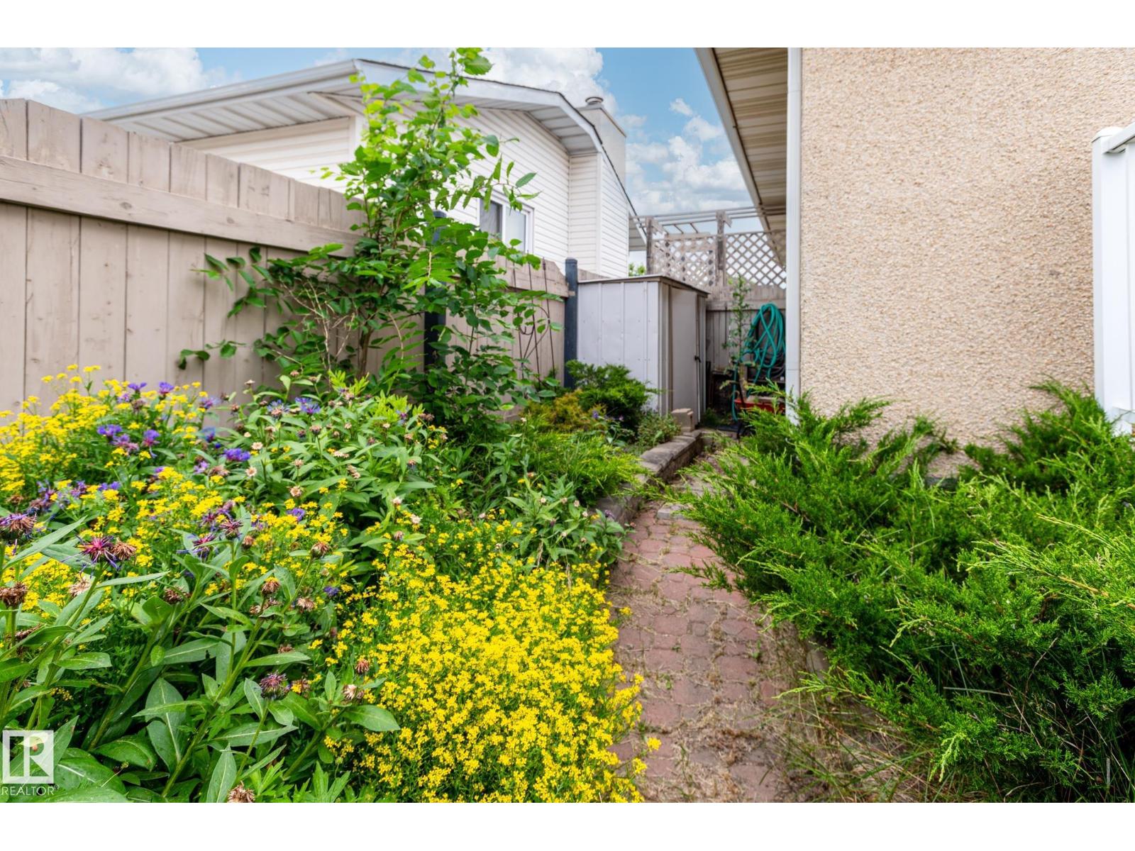 11415 142 AV NW - 40