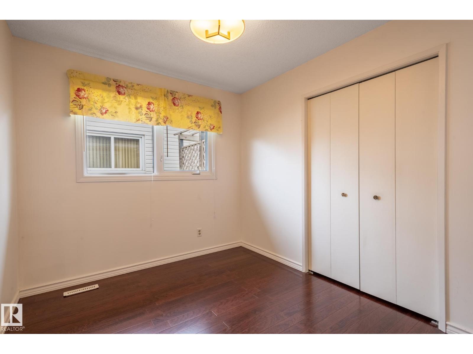 11415 142 AV NW - 22