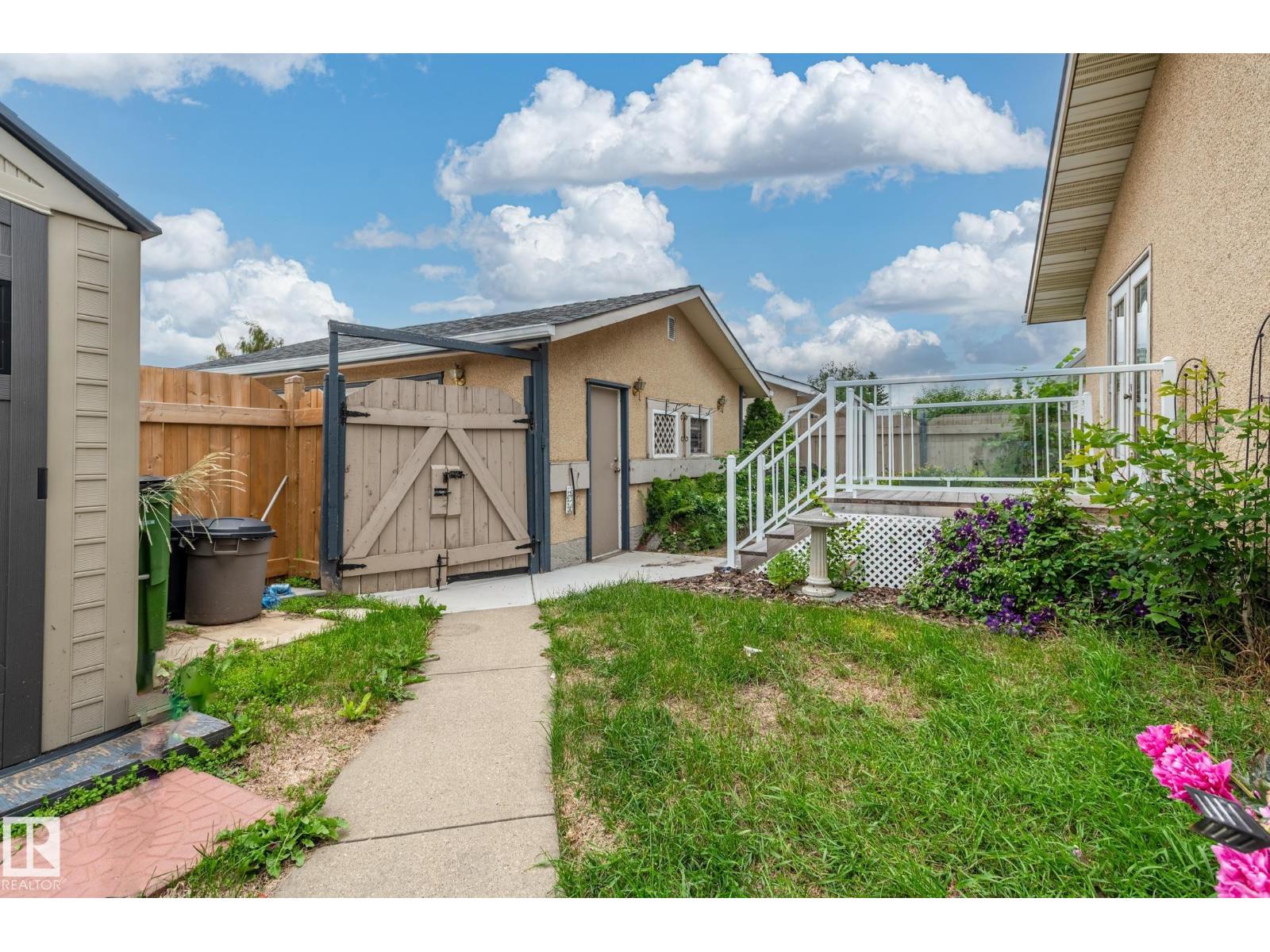 11415 142 AV NW - 42