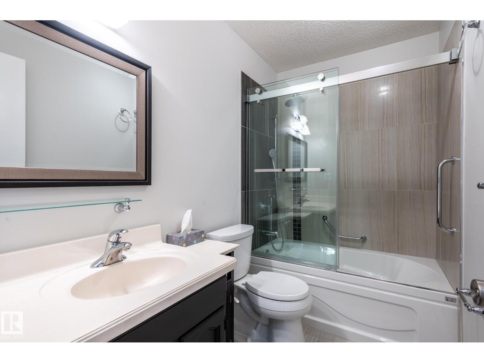 11415 142 AV NW - 21