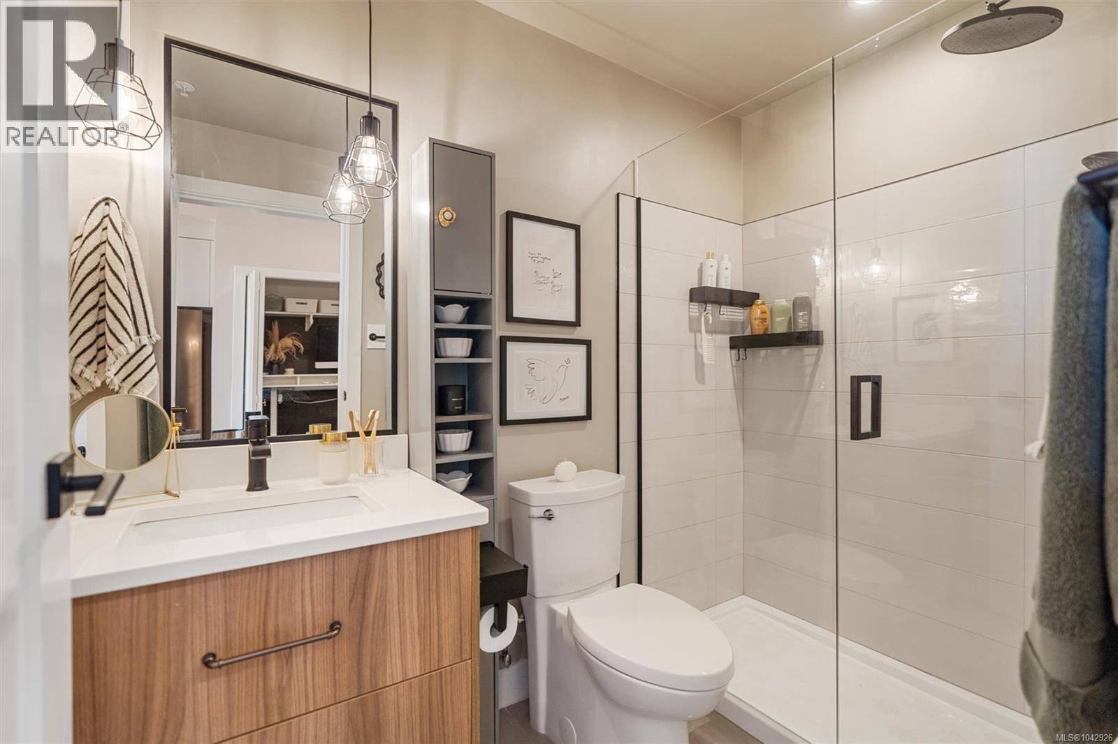 #310 515 Chatham St - 11