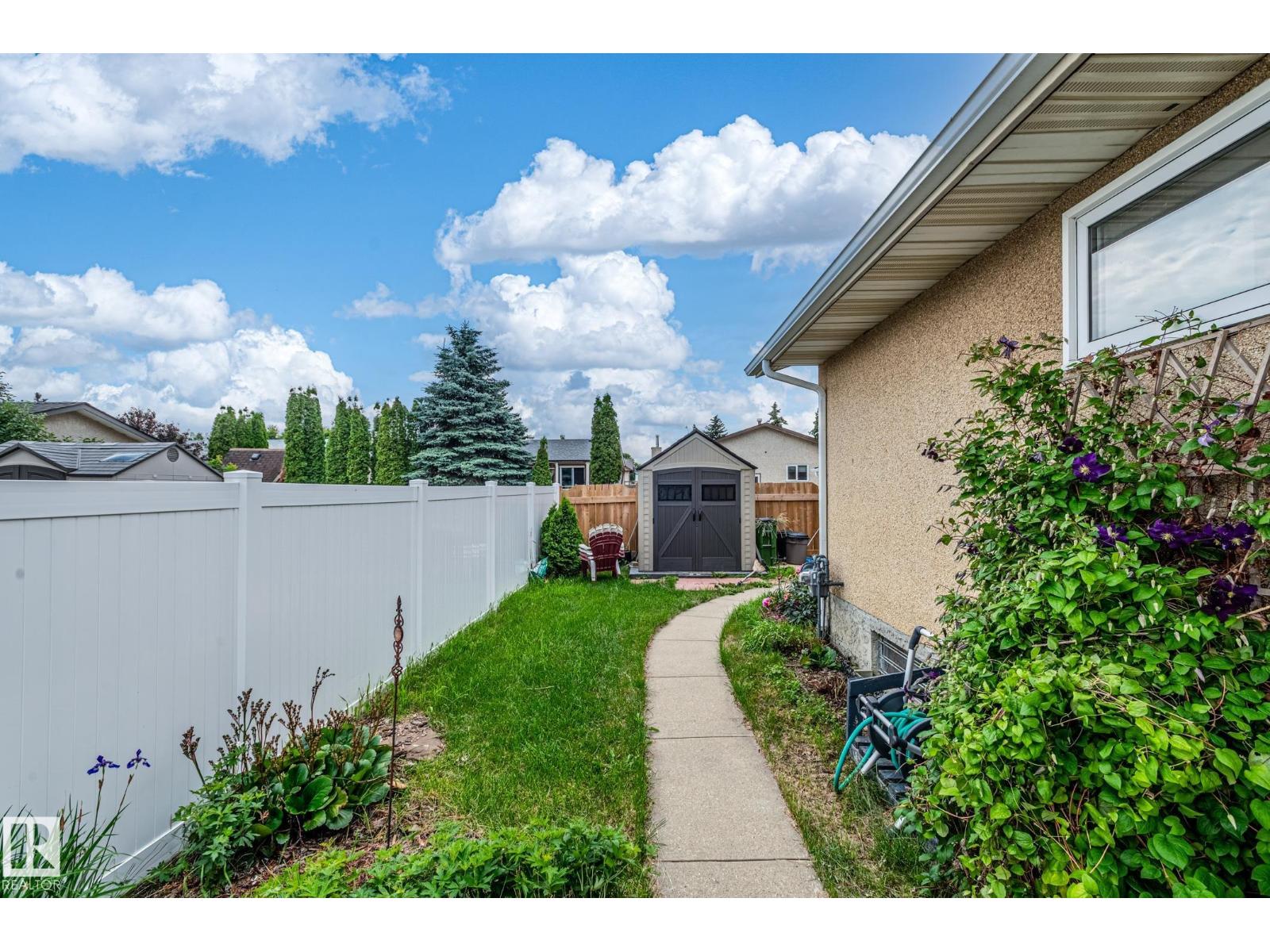 11415 142 AV NW - 38