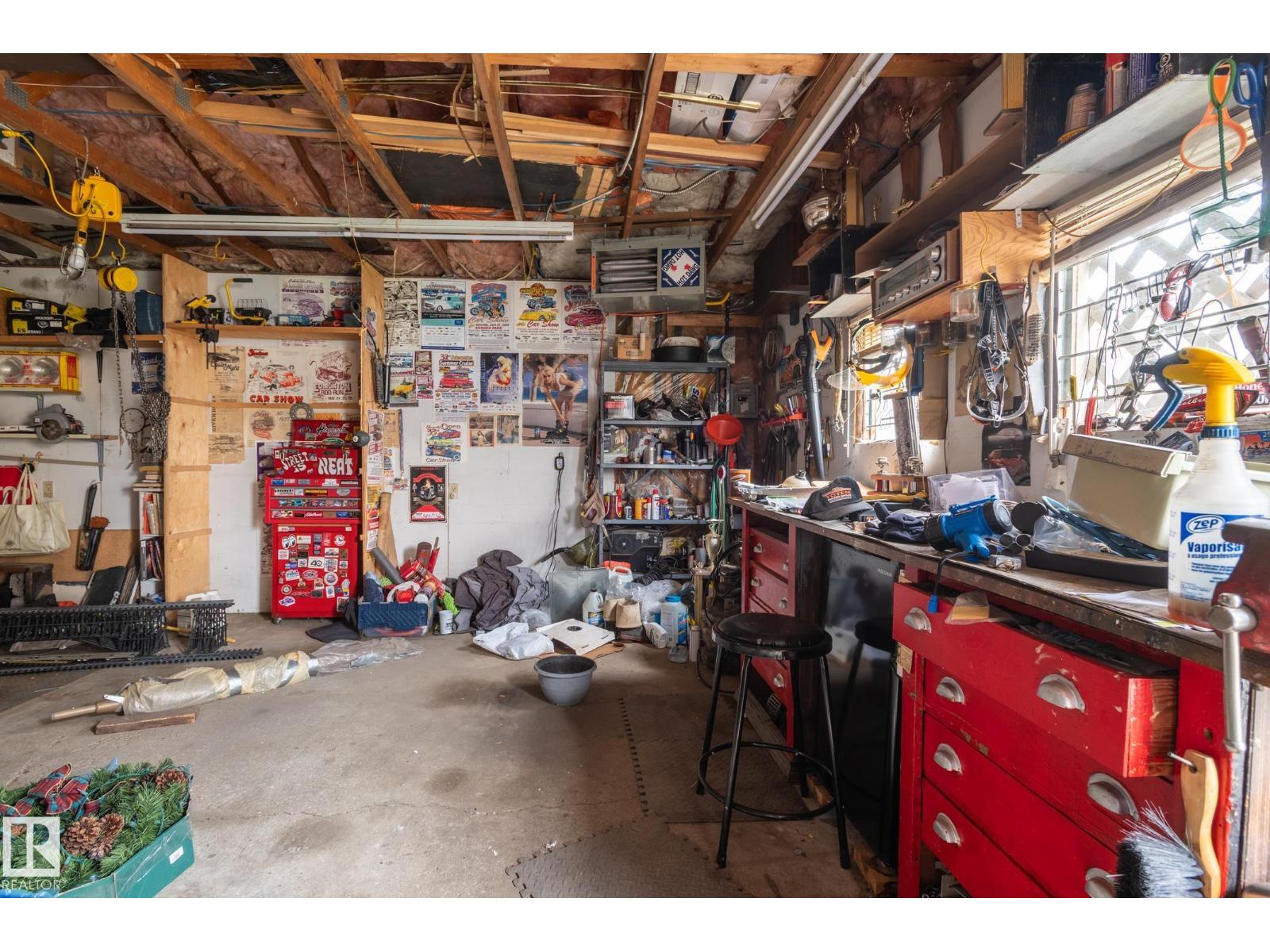 11415 142 AV NW - 44