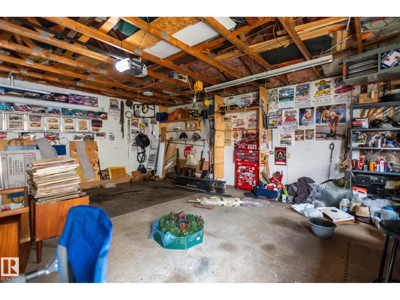 11415 142 AV NW - 43
