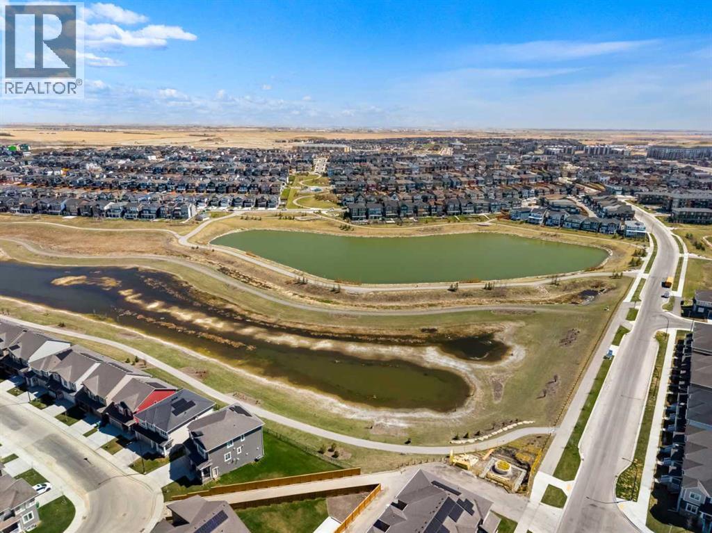 #3403 33 Carringham Gate NW - 39