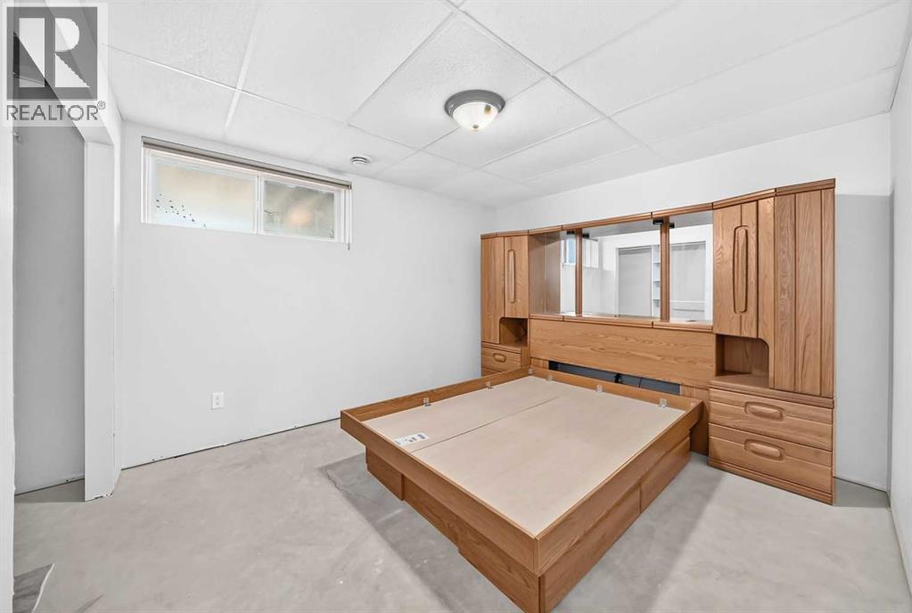 4405 48 Street - 33