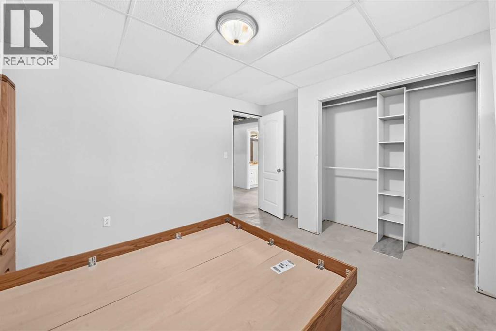 4405 48 Street - 34