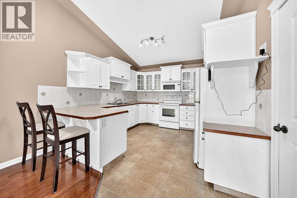 4405 48 Street - 6