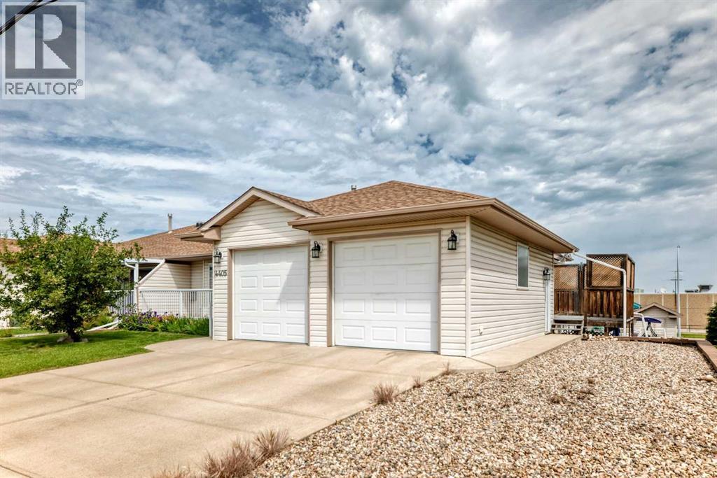 4405 48 Street - 47