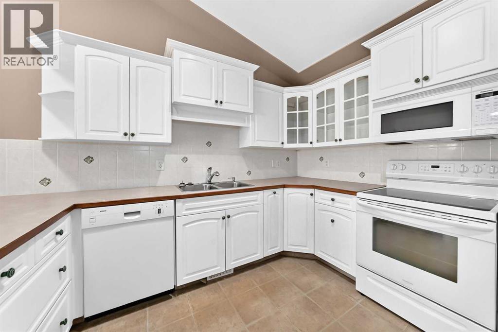 4405 48 Street - 8