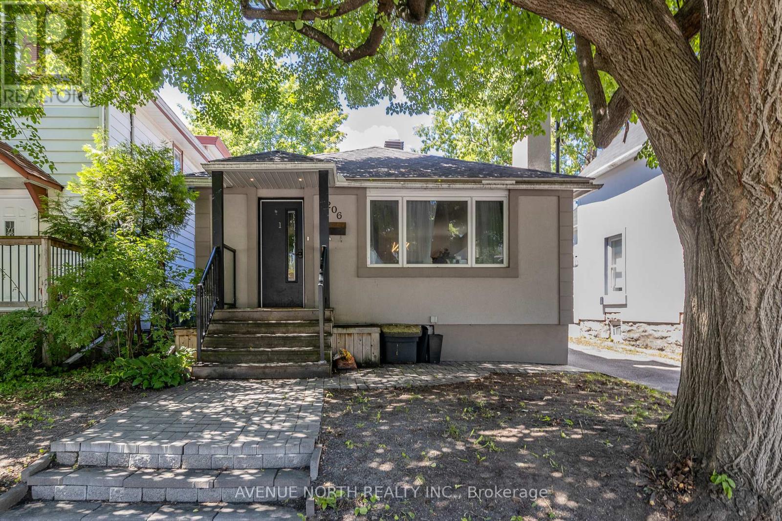 206 BLACKBURN AVENUE - 2