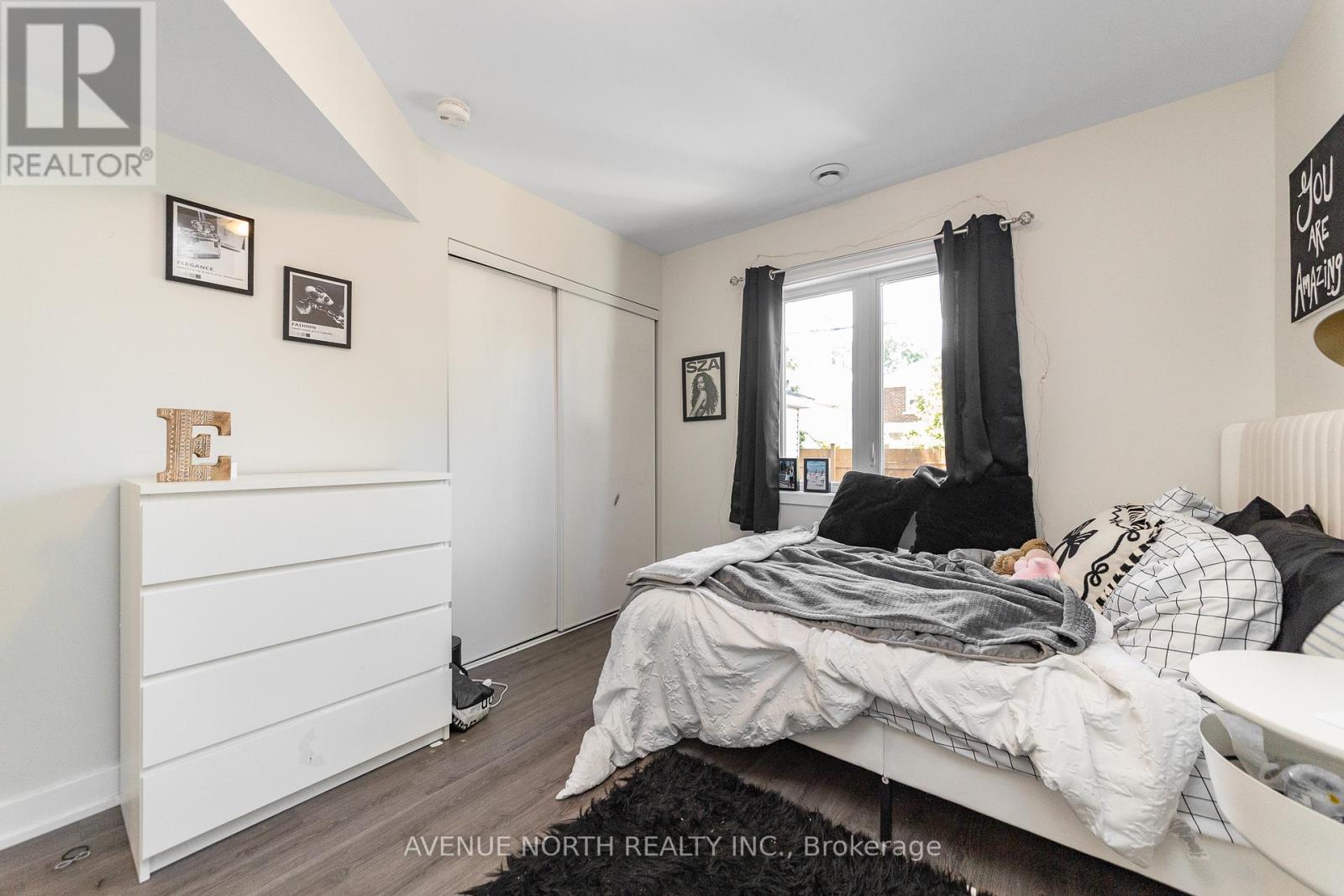 206 BLACKBURN AVENUE - 20