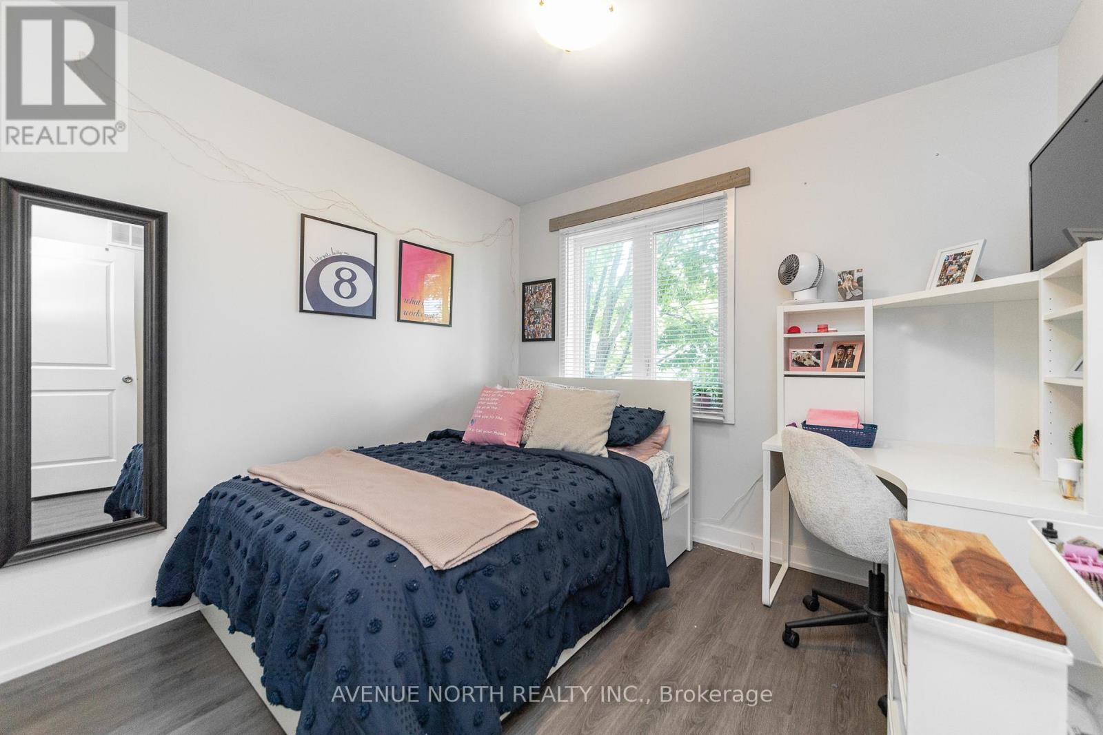 206 BLACKBURN AVENUE - 22