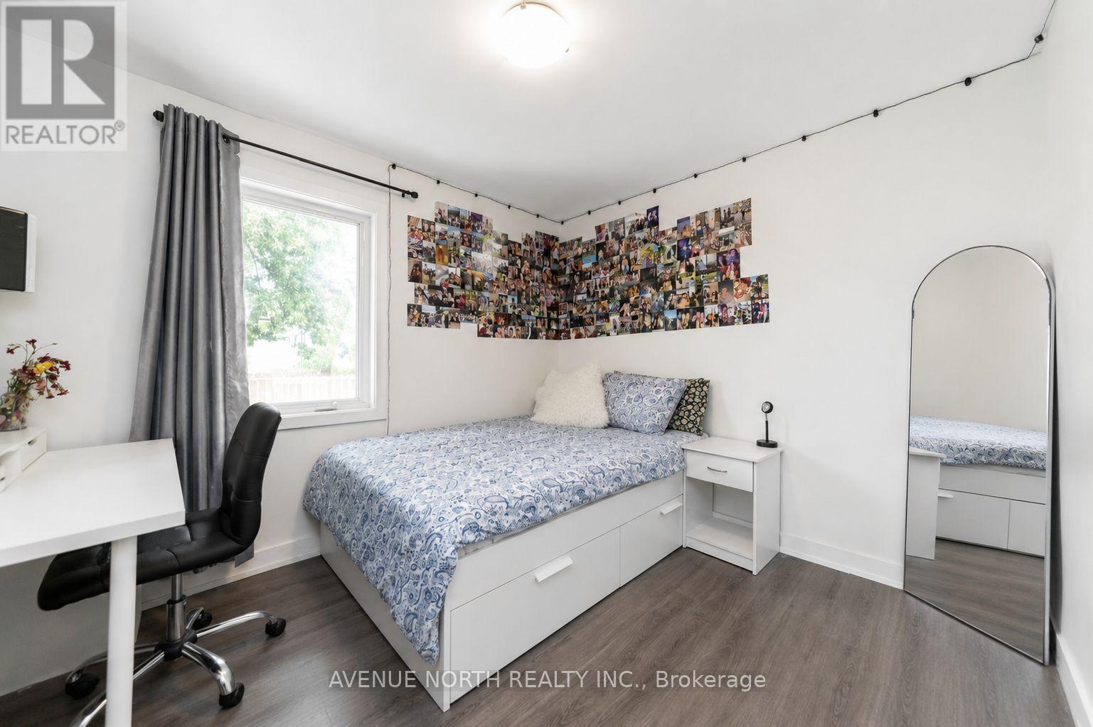 206 BLACKBURN AVENUE - 25