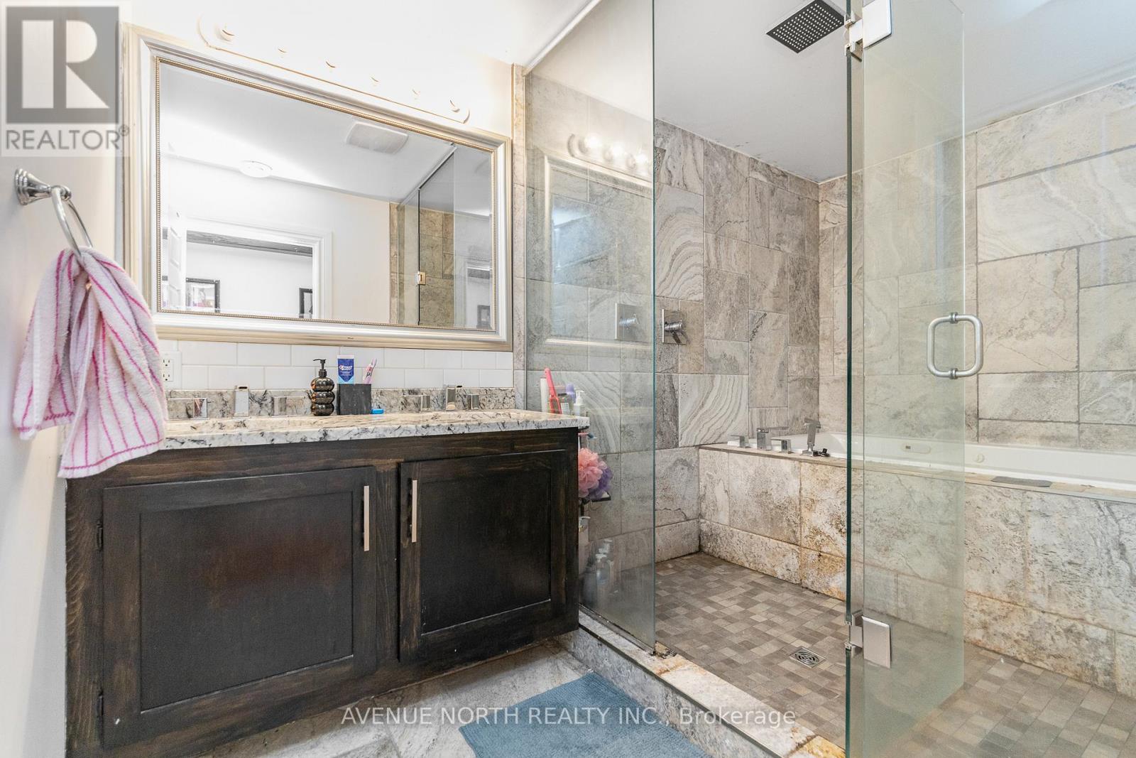 206 BLACKBURN AVENUE - 27