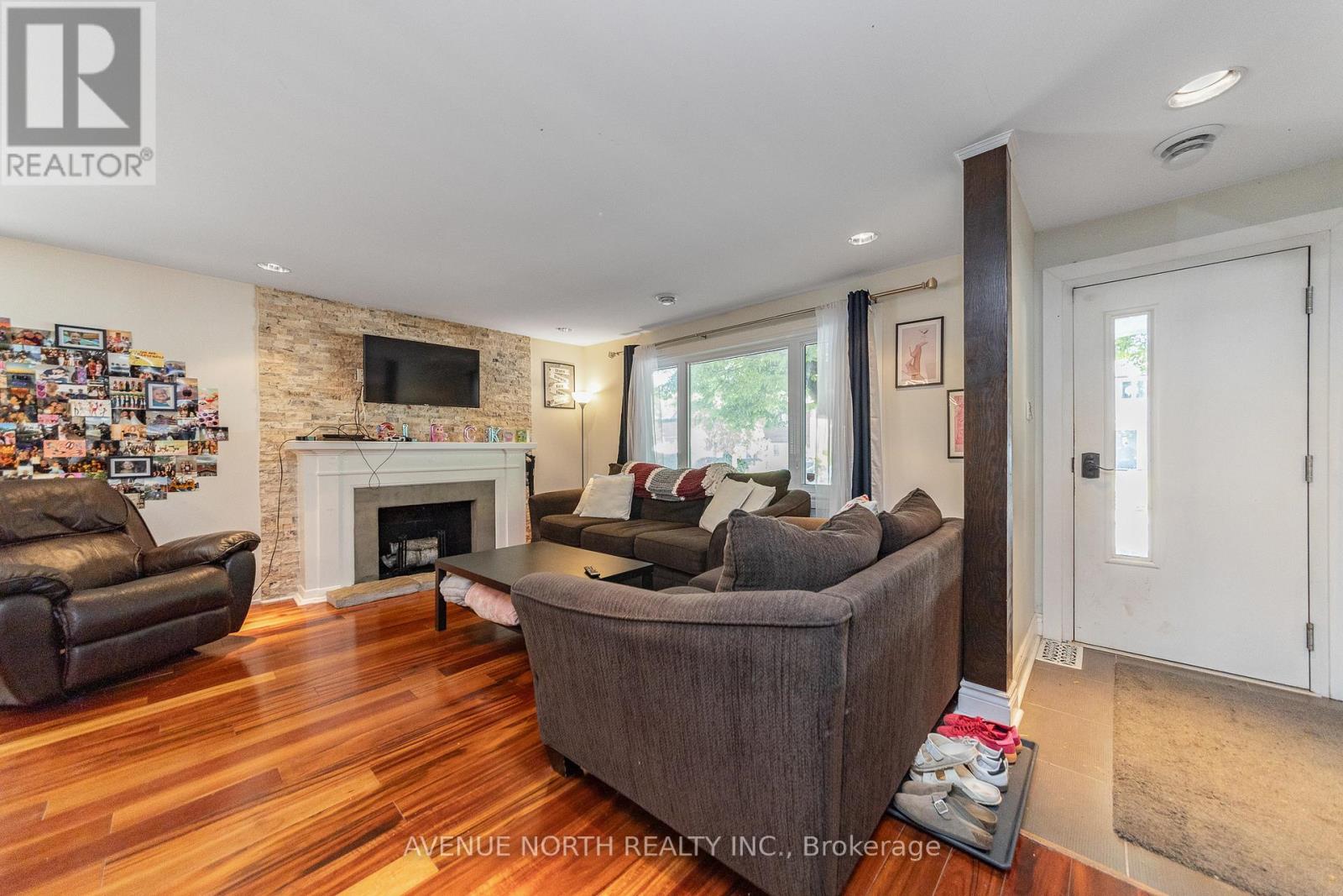 206 BLACKBURN AVENUE - 3