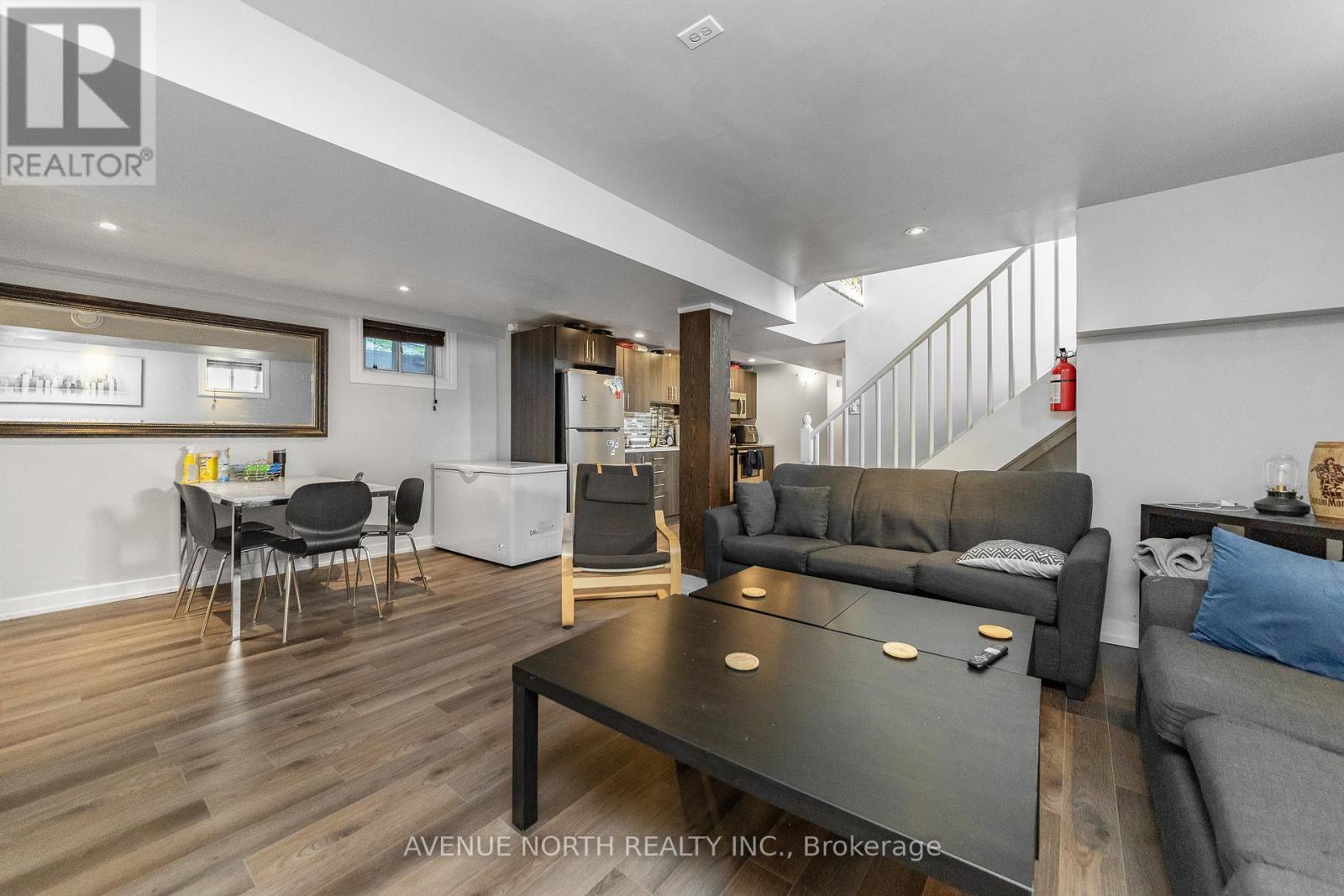 206 BLACKBURN AVENUE - 36