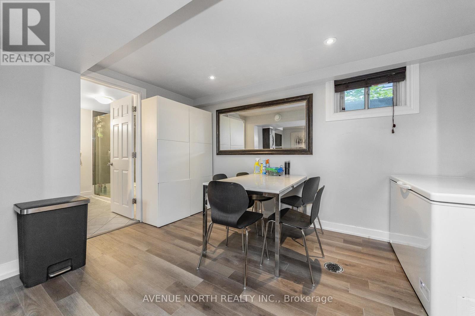 206 BLACKBURN AVENUE - 37