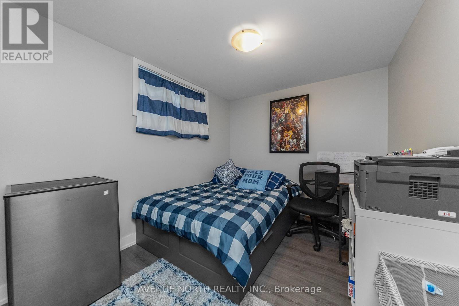 206 BLACKBURN AVENUE - 43