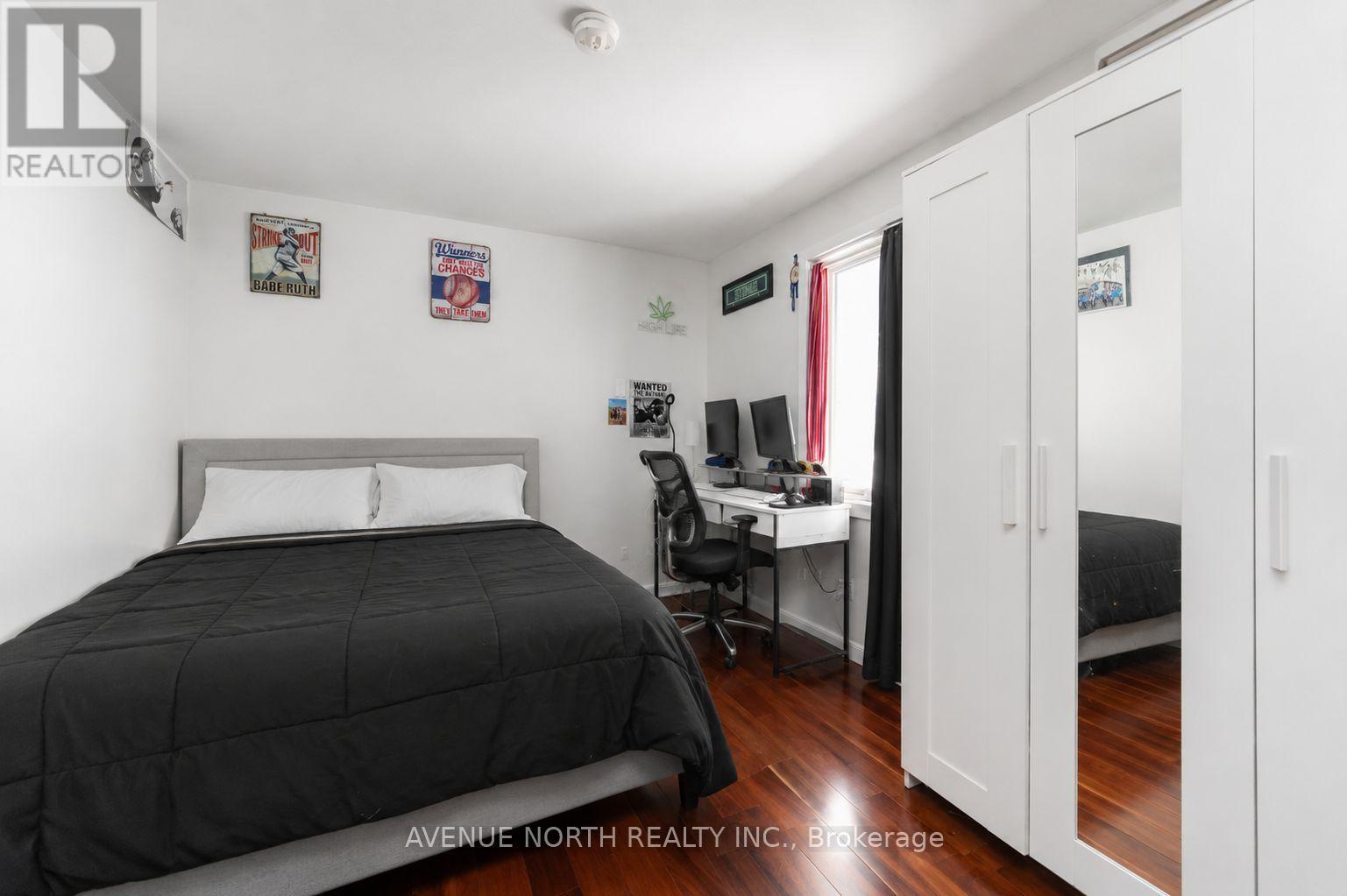 206 BLACKBURN AVENUE - 45