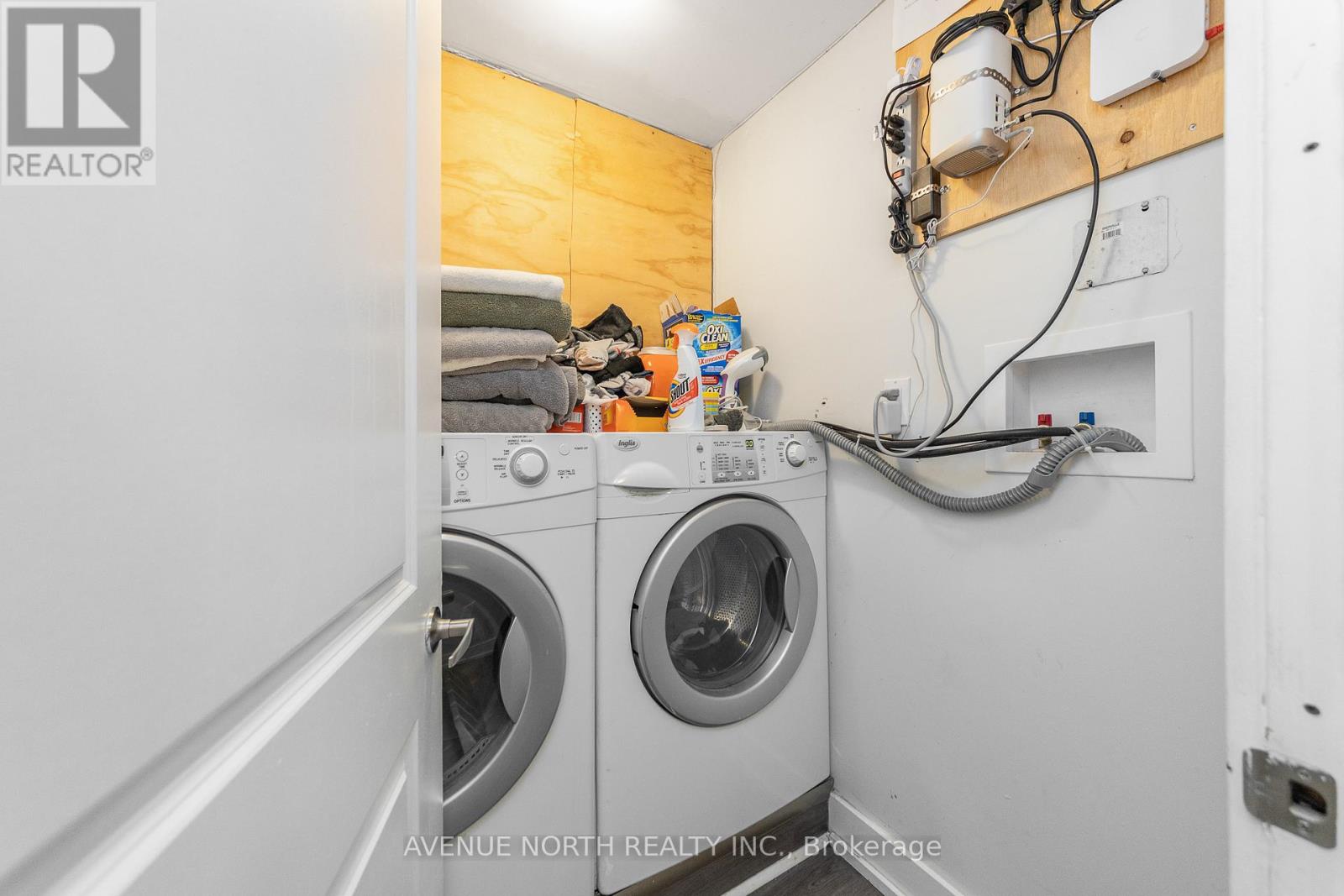 206 BLACKBURN AVENUE - 47