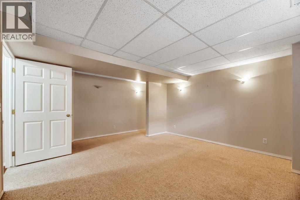 #1 15 Rocky Ridge Gate NW - 35