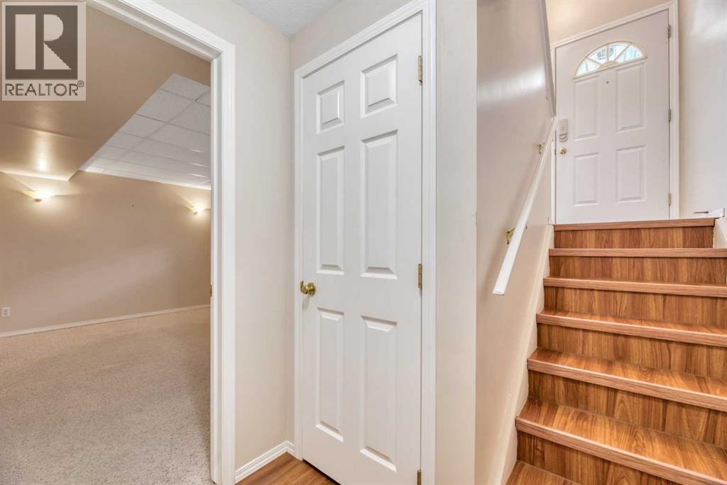 #1 15 Rocky Ridge Gate NW - 33