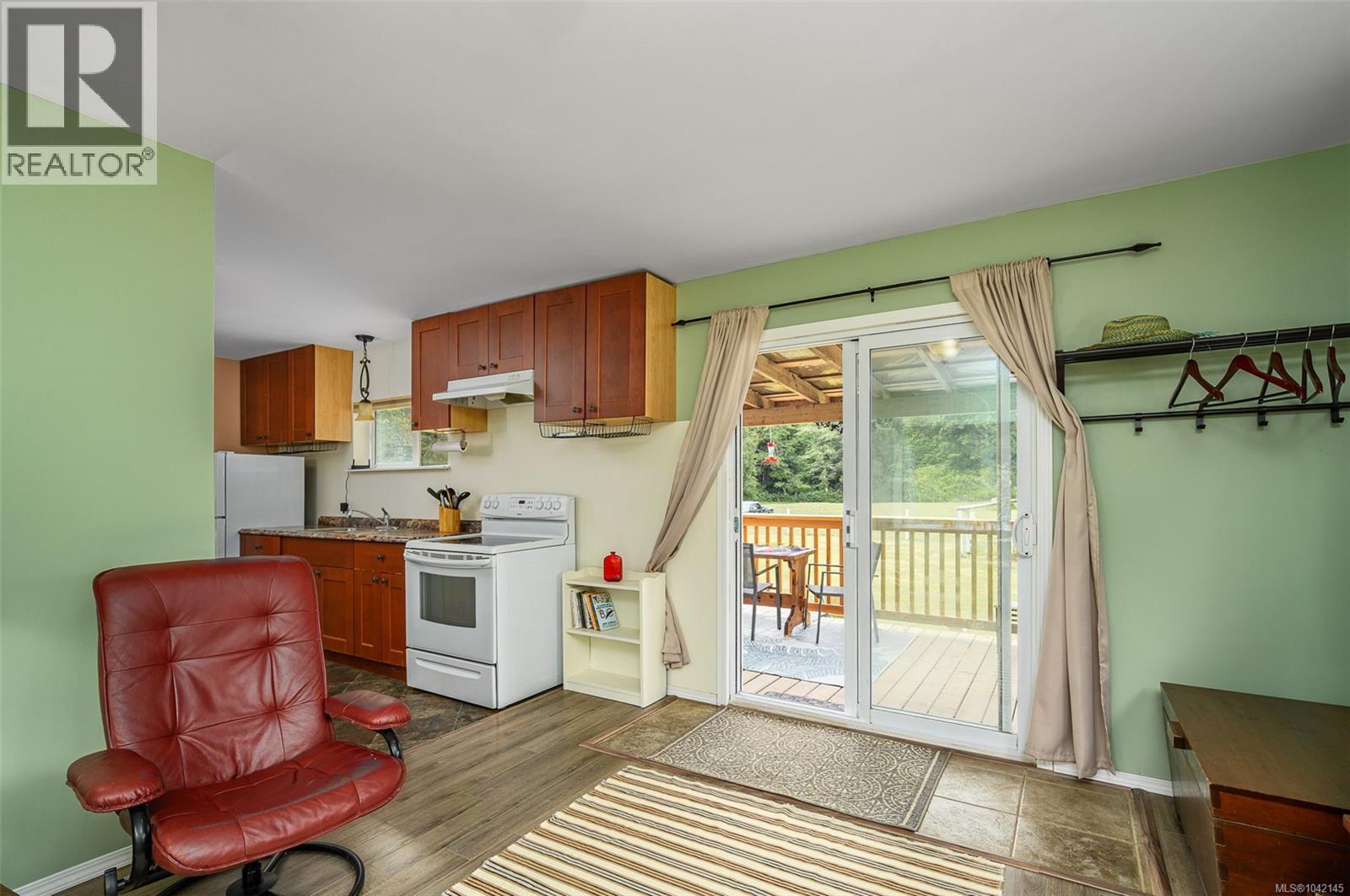 429 Community Rd - 7