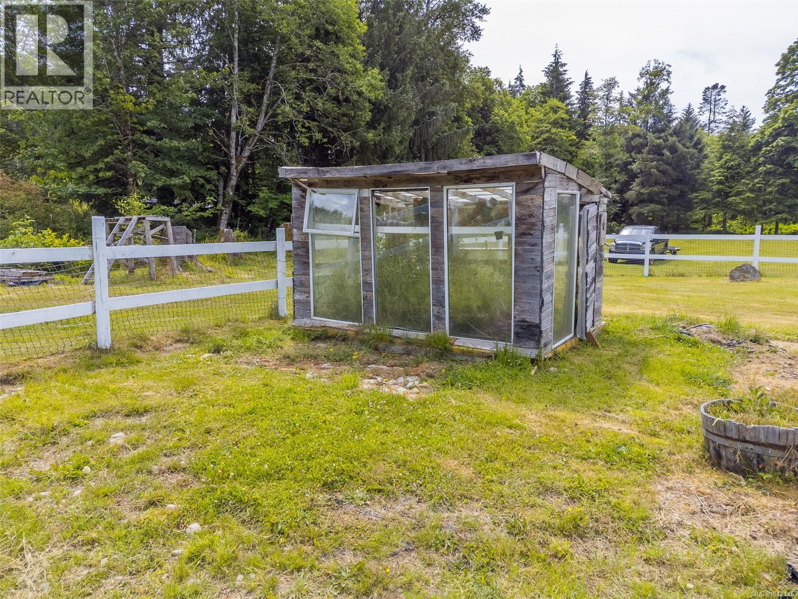 429 Community Rd - 50