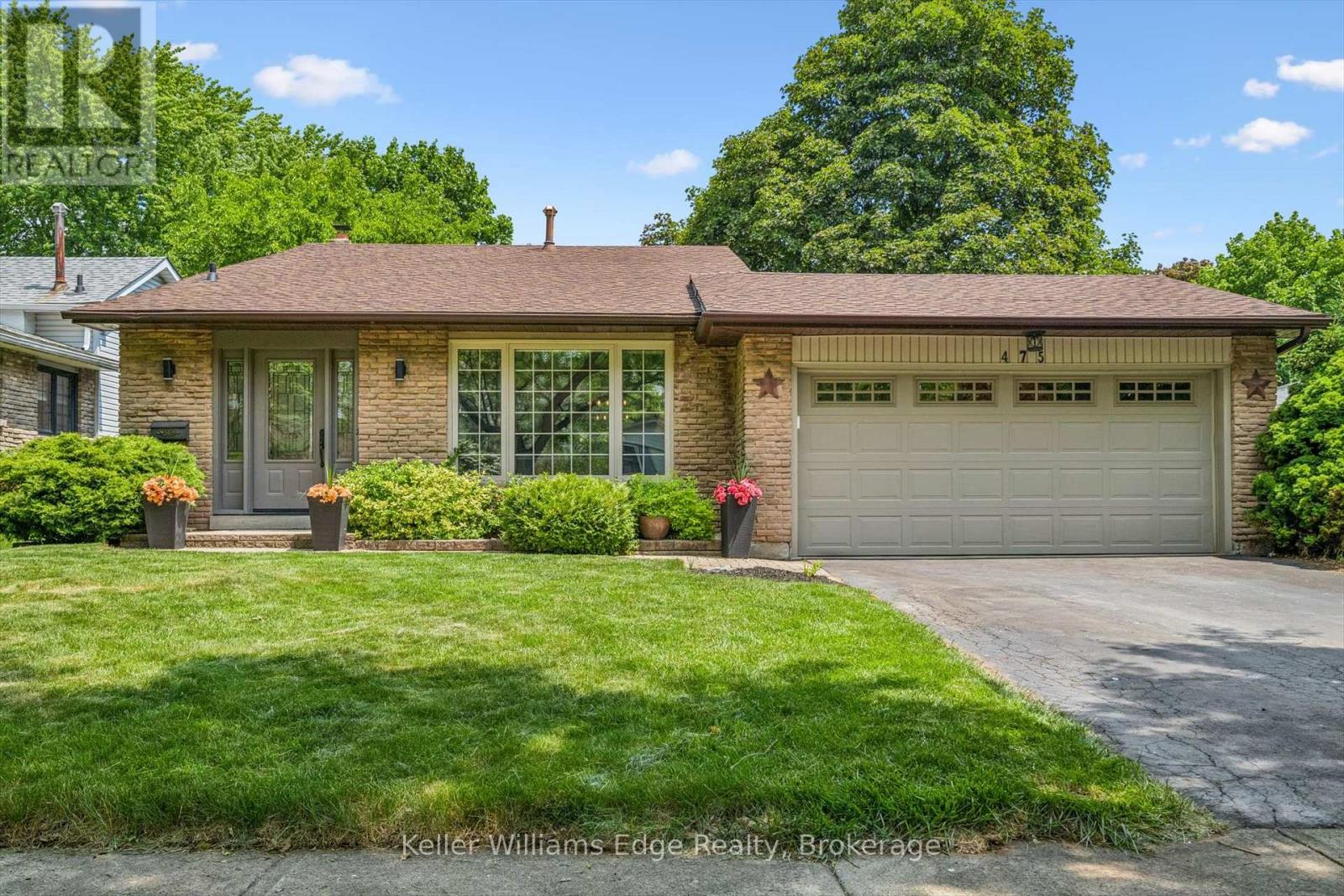 475 VANGUARD CRESCENT - 1