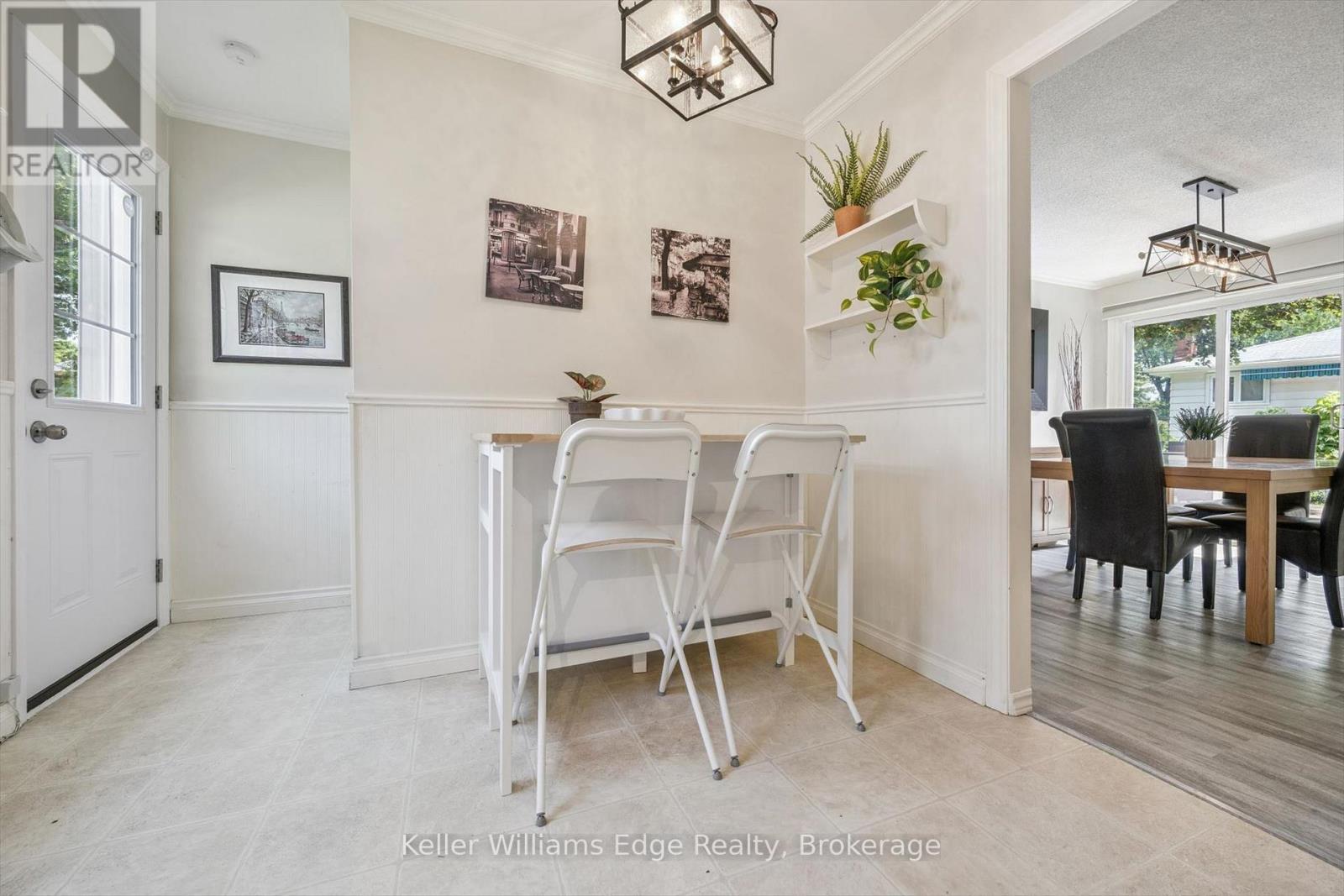 475 VANGUARD CRESCENT - 11