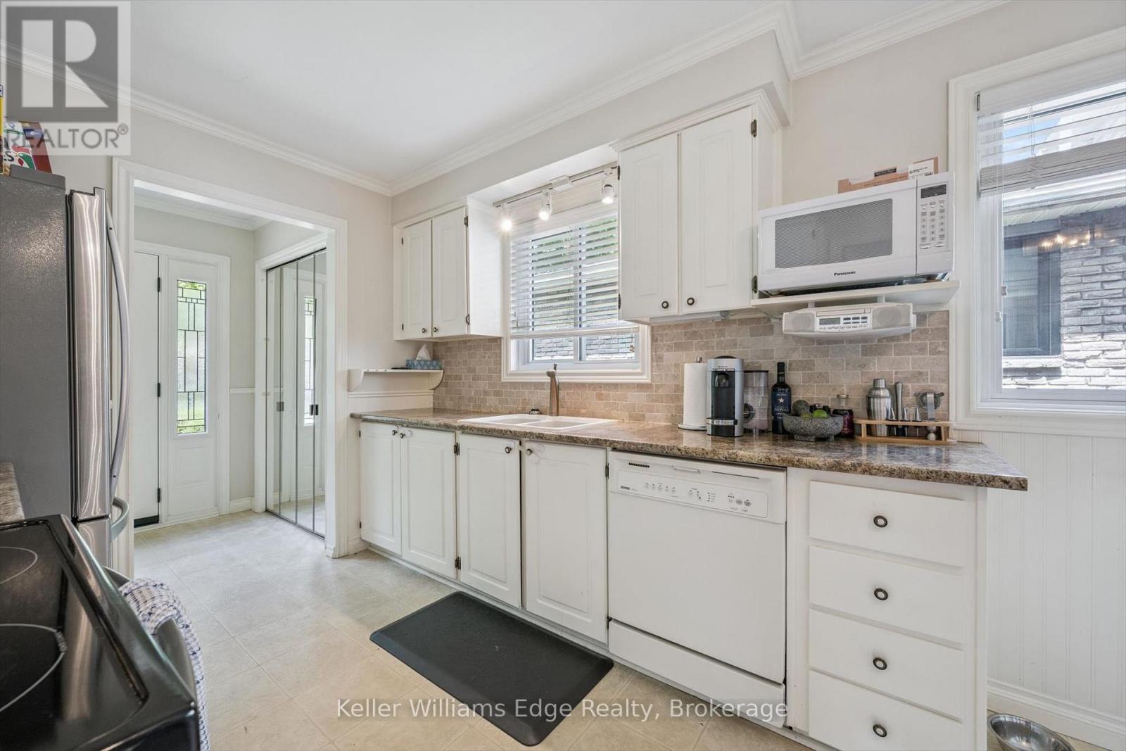 475 VANGUARD CRESCENT - 13