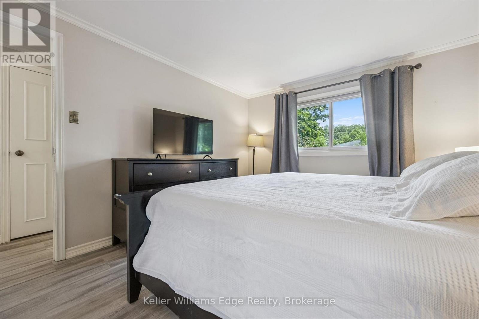 475 VANGUARD CRESCENT - 16