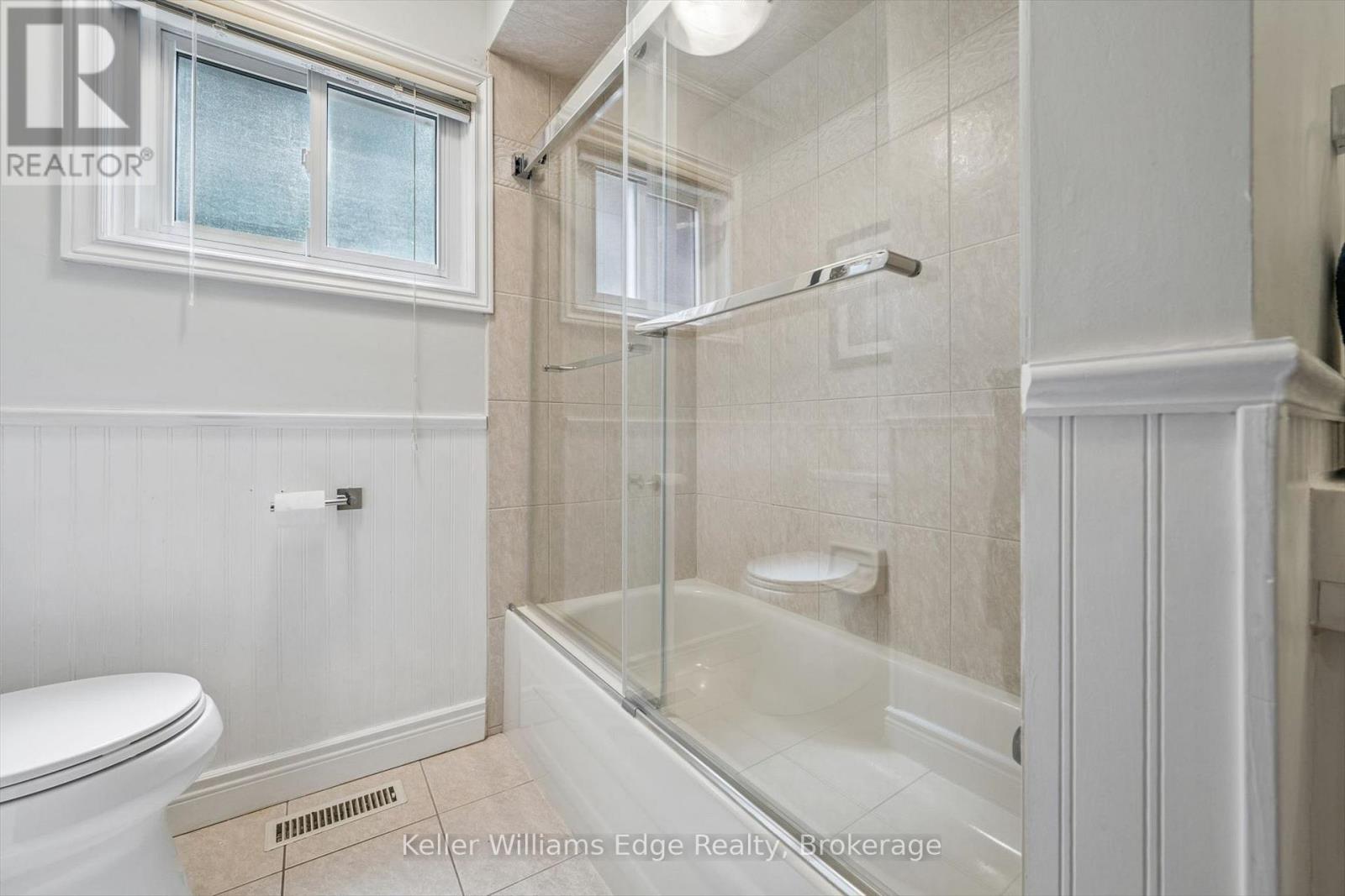475 VANGUARD CRESCENT - 23
