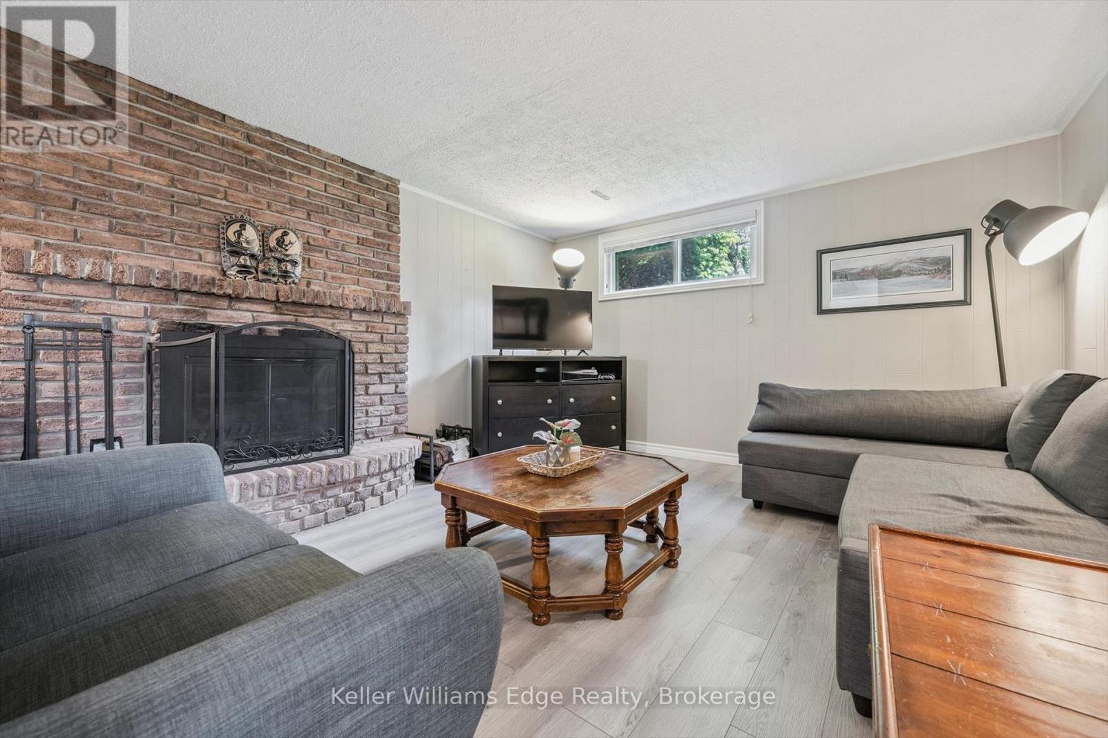 475 VANGUARD CRESCENT - 24