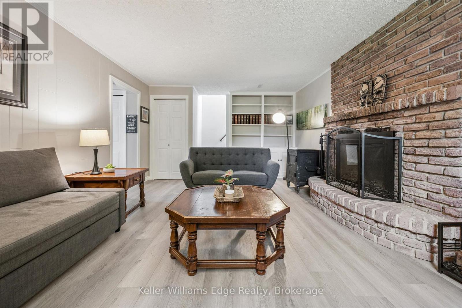475 VANGUARD CRESCENT - 25