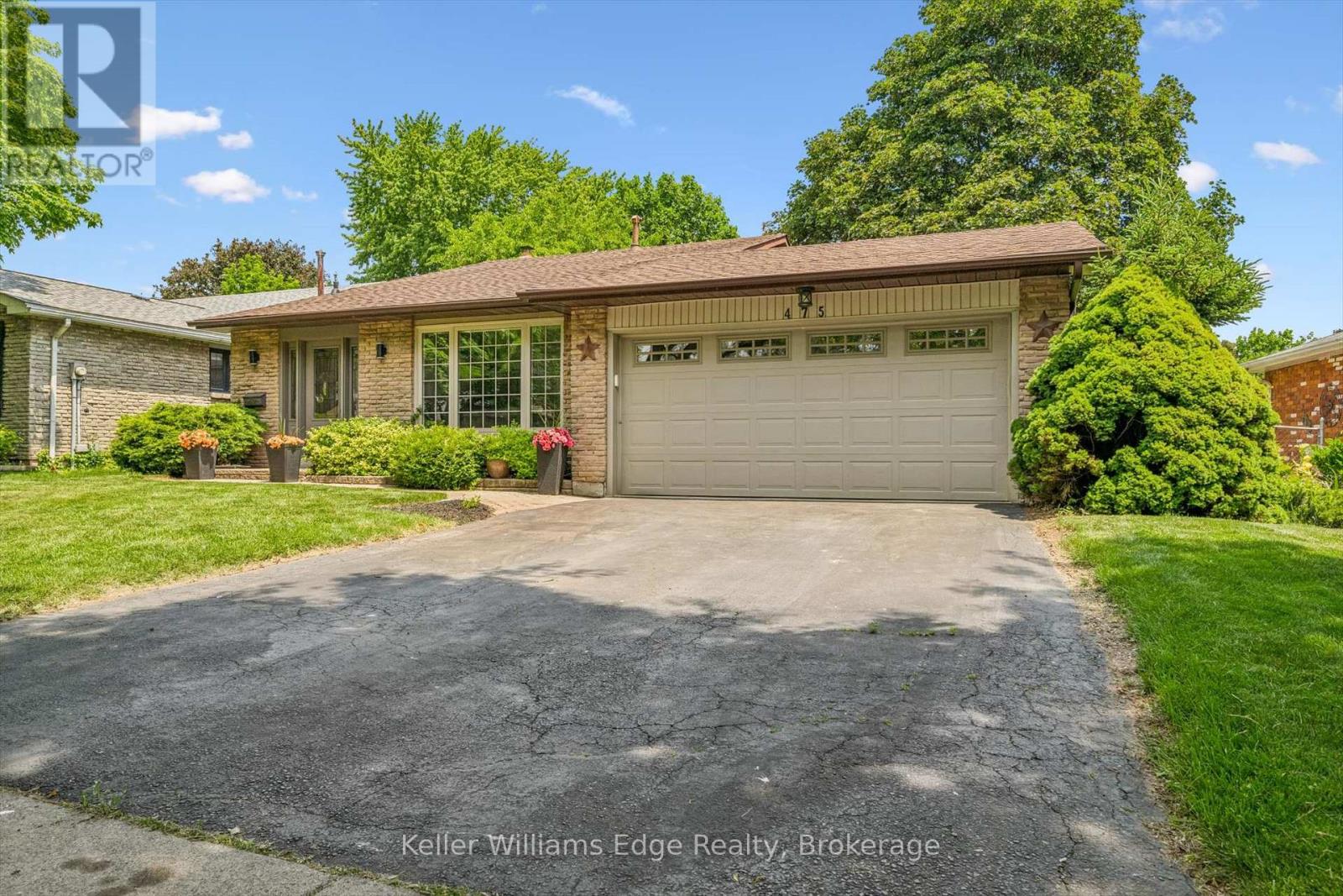 475 VANGUARD CRESCENT - 3