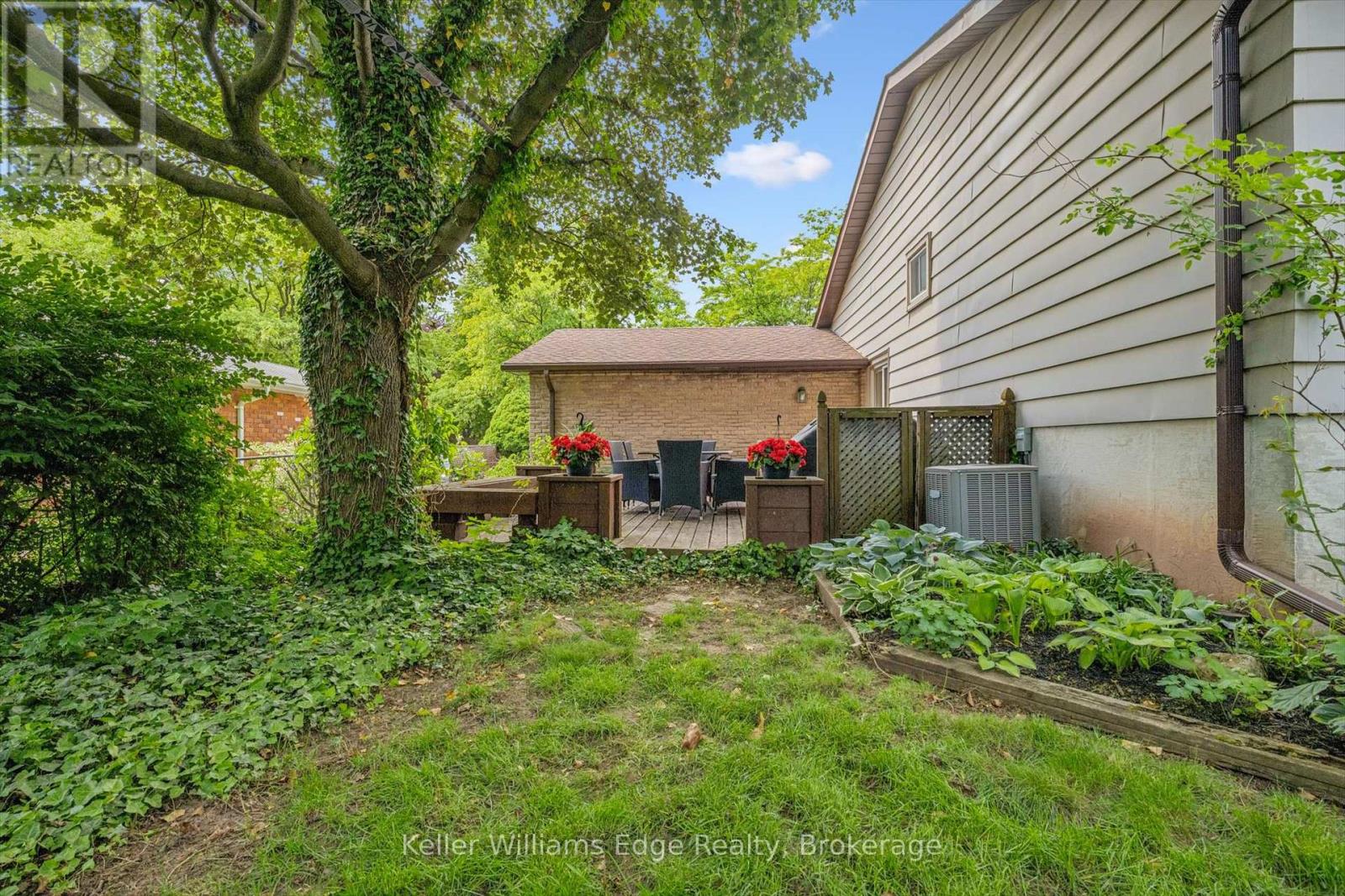 475 VANGUARD CRESCENT - 37