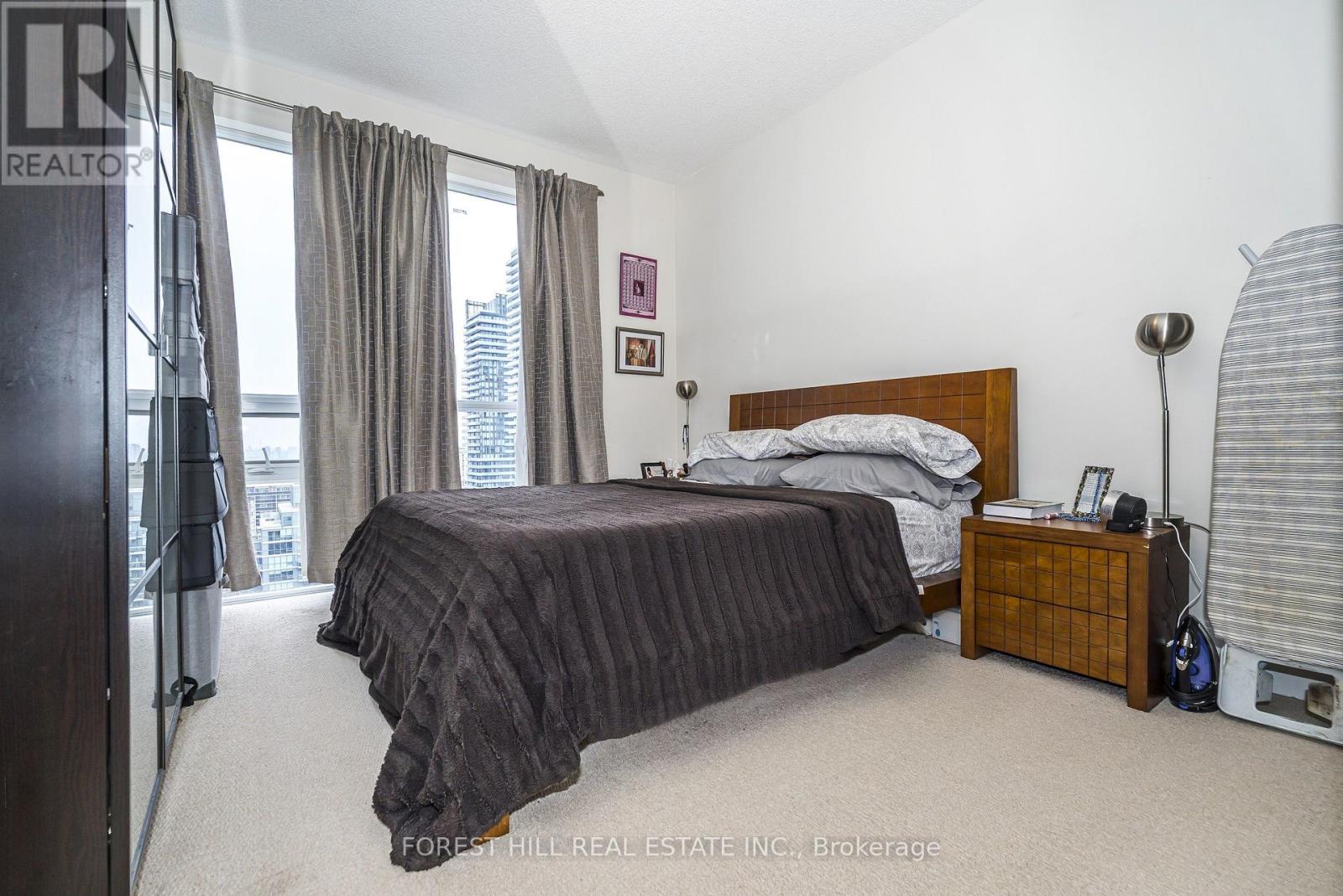 #1821 70 ROEHAMPTON AVENUE - 10