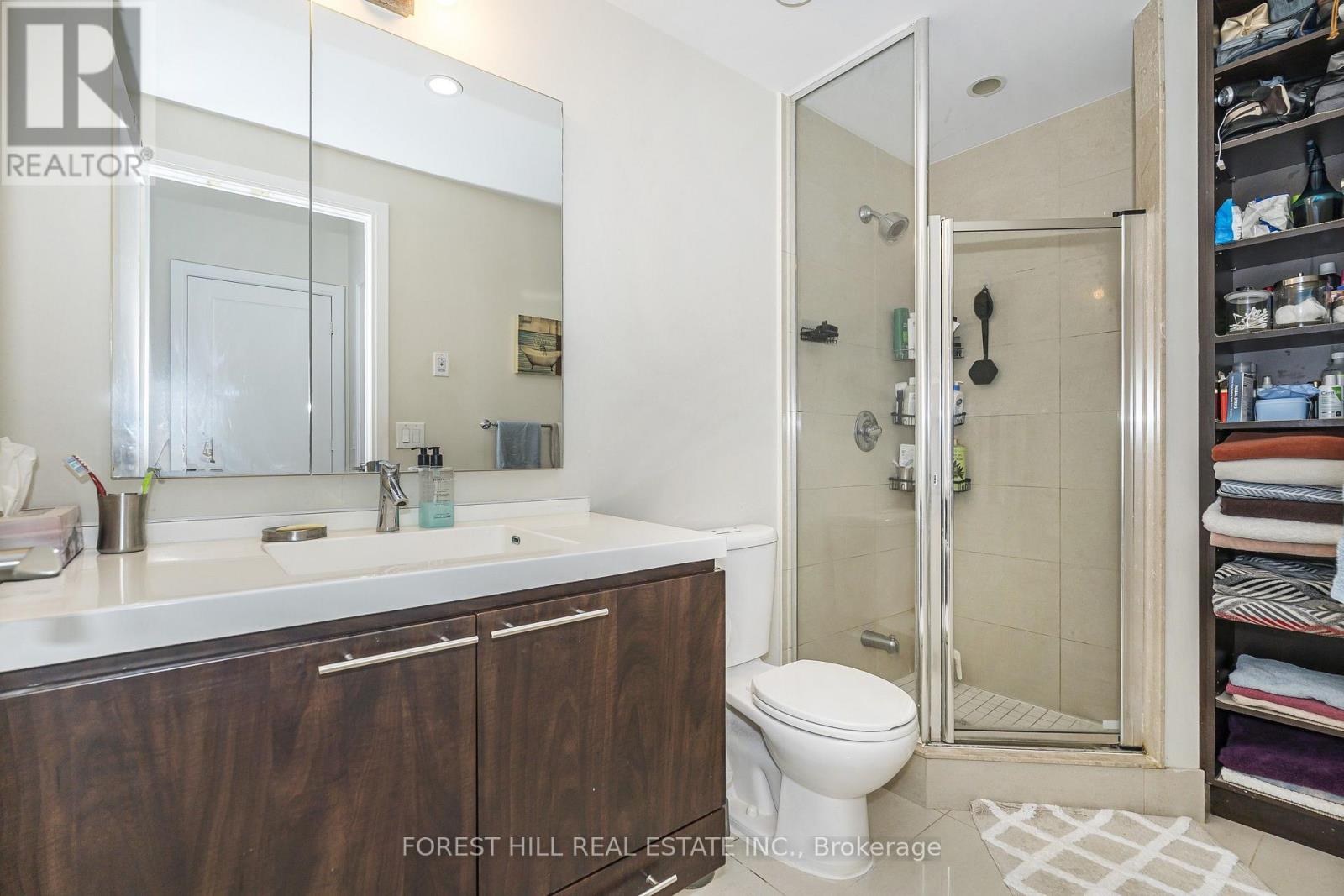 #1821 70 ROEHAMPTON AVENUE - 15